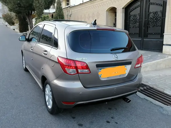 بایک، سابرینا هاچ بک