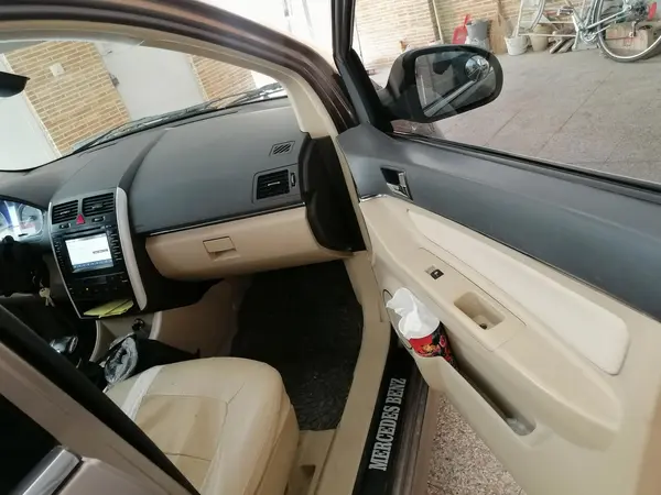 بایک، سابرینا هاچ بک