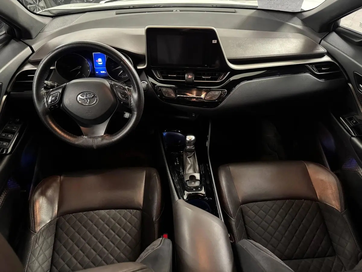 تویوتا،  C-HR
