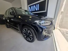 ب ام و، iX3