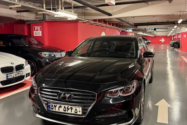 هیوندای، آزرا (گرنجور)