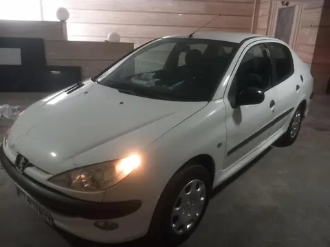 پژو، 206 SD