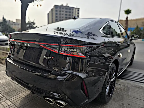 فونیکس، آریزو 8 (Z8)