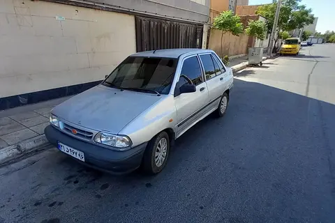 پراید، صندوق دار
