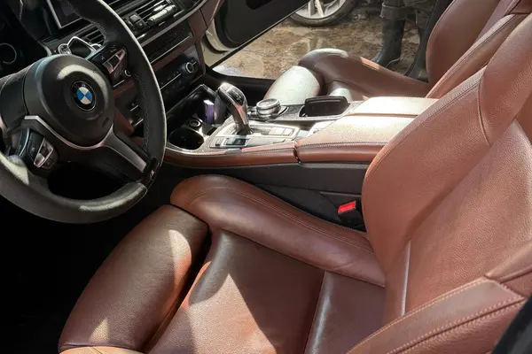 ب ام و، سری 5 سدان