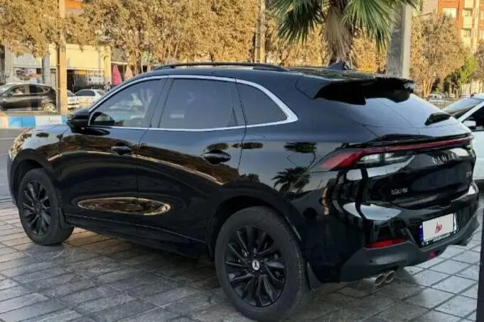 لاماری،  ایما