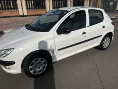 پژو، 206