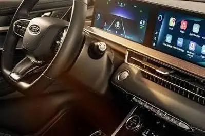 ام وی ام  X77