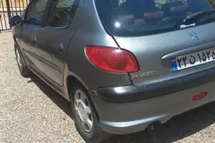 پژو، 206