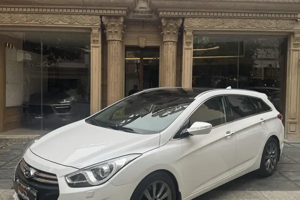 هیوندای  i40