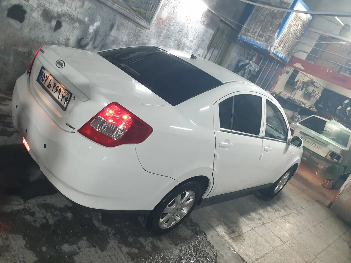 ام وی ام،  550