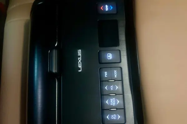 لکسوس  LS