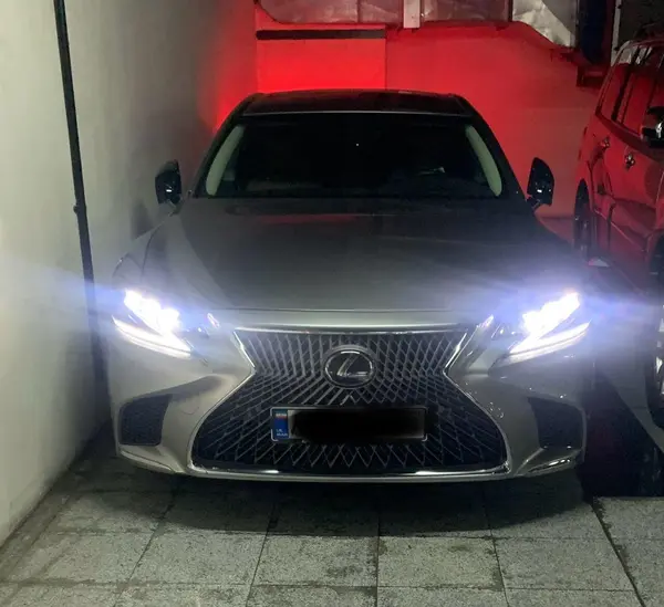 لکسوس  LS