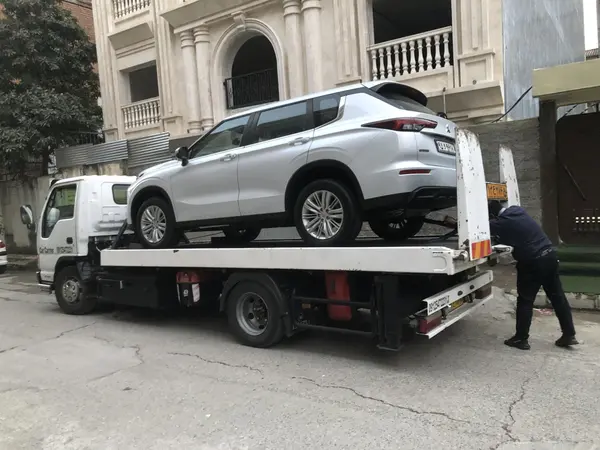 میتسوبیشی، اوتلندر