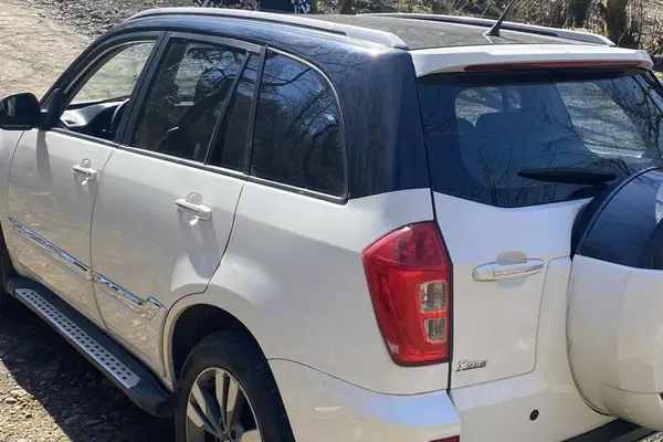 ام وی ام، X33