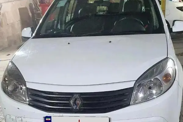 رنو  ساندرو