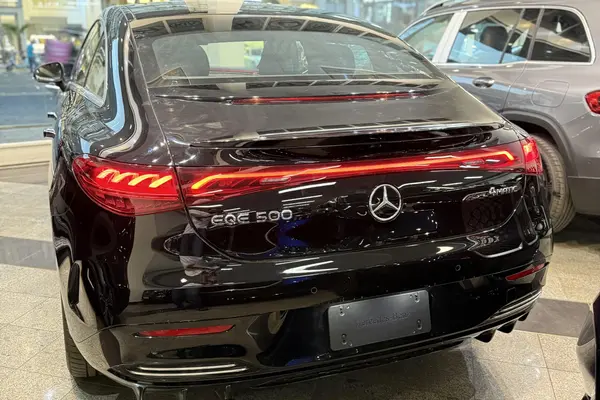 بنز، EQE Sedan