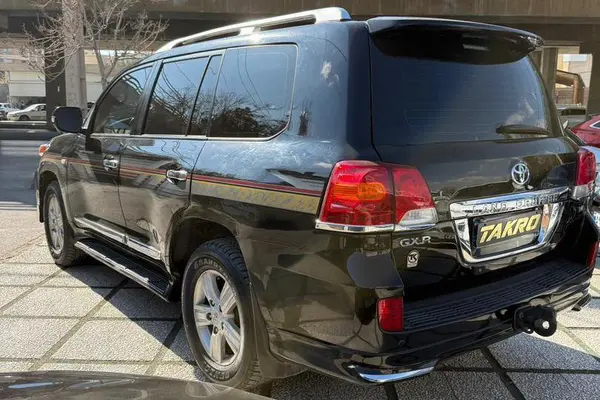 تویوتا، لندکروز چهار در