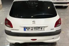 پژو، 206