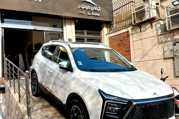 پیش فروش کی ام سی، X5