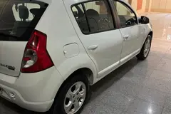 رنو، ساندرو