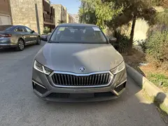 اشکودا، اوکتاویا پرو