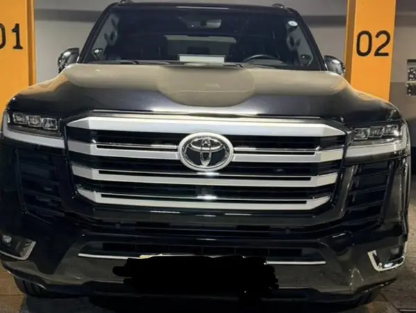 تویوتا، لندکروز چهار در