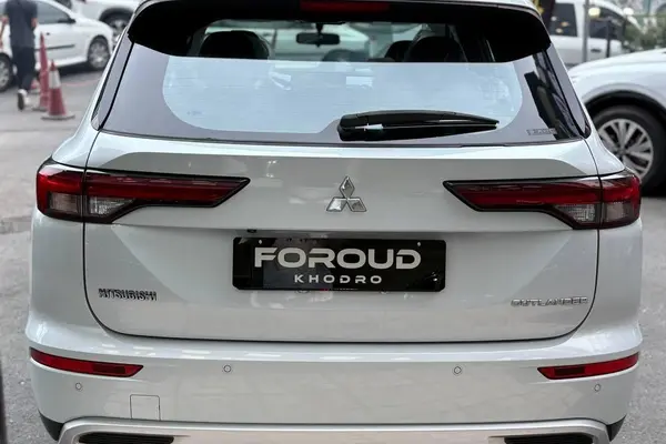 میتسوبیشی، اوتلندر