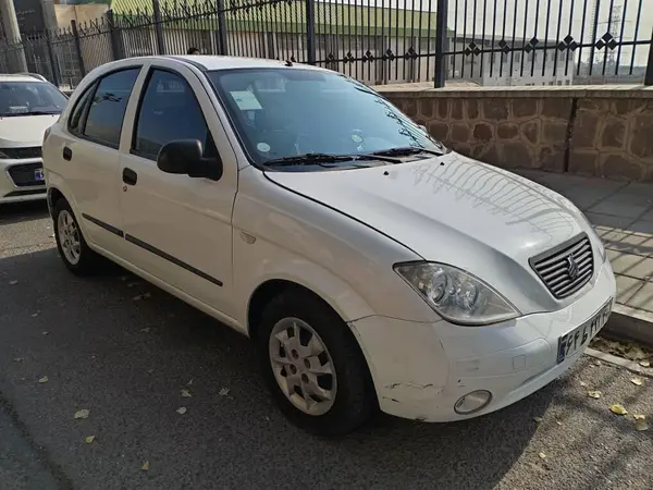 تیبا، هاچ بک