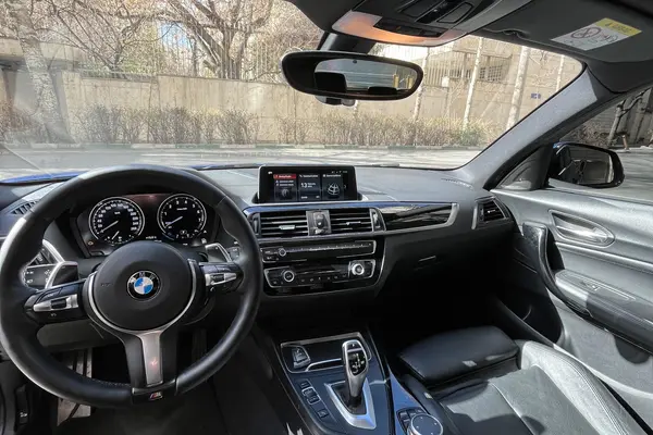 ب ام و، سری 1 هاچ بک