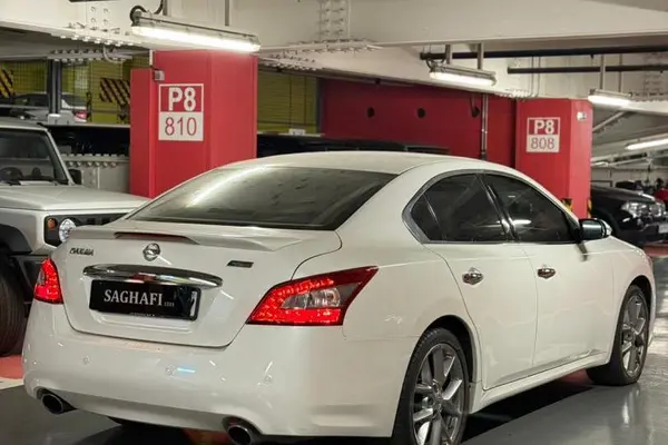 نیسان، ماکسیما (وارداتی)