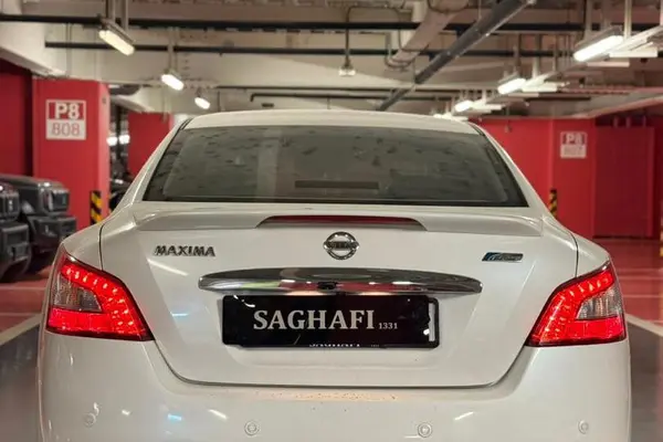 نیسان، ماکسیما (وارداتی)