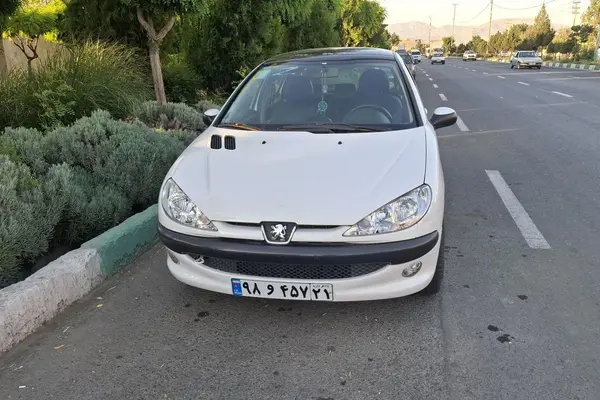 پژو  206