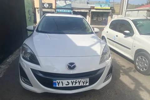 مزدا، 3 نیو صندوق دار
