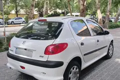پژو، 206