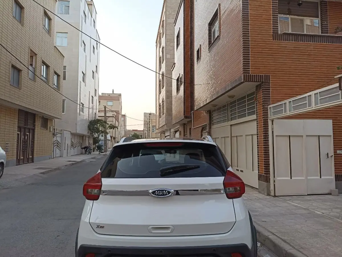 ام وی ام  X22