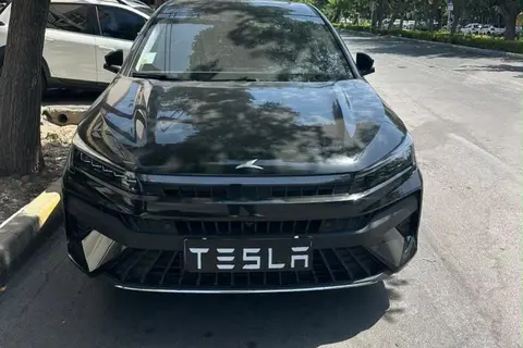 کی ام سی، J7