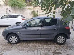 پژو، 206