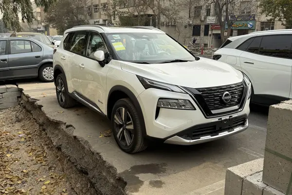 نیسان، ایکس تریل