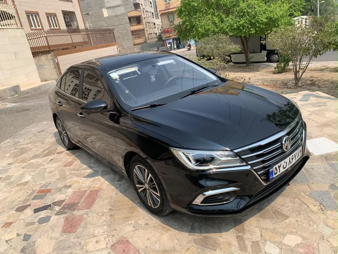 ام جی،  5