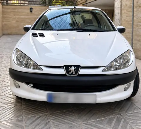 پژو، 206