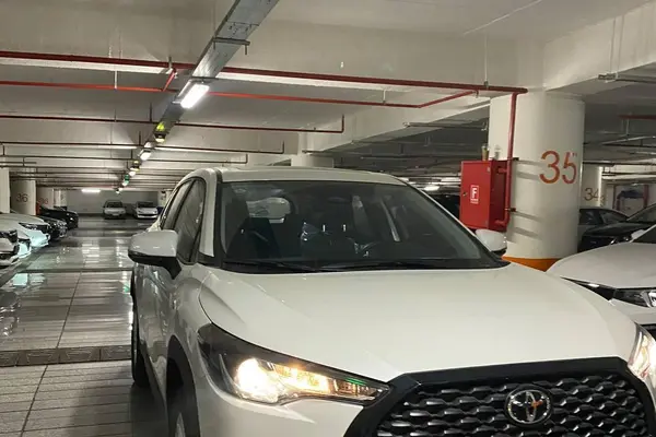 تویوتا، کرولا کراس هیبرید