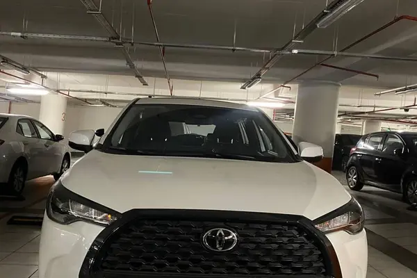 تویوتا، کرولا کراس هیبرید