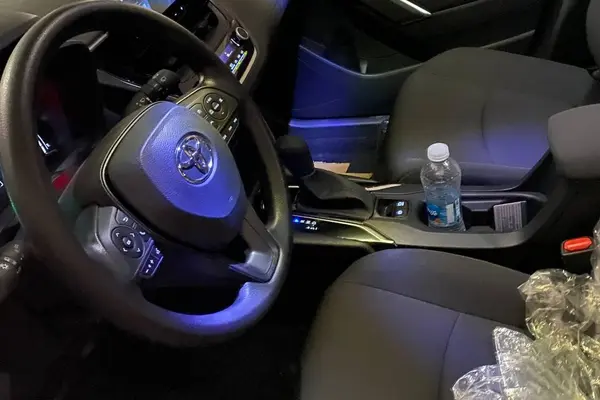 تویوتا، کرولا کراس هیبرید