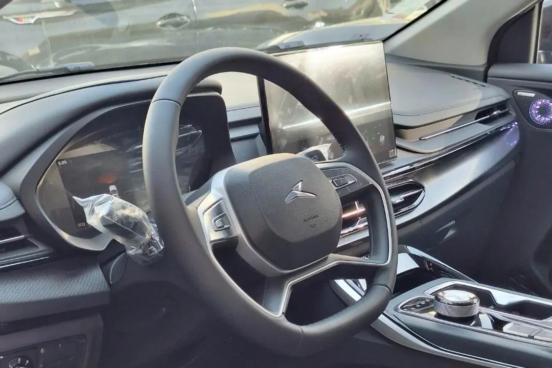 کی ام سی،  X5