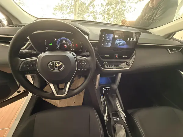 تویوتا، فرانت لندر هیبرید