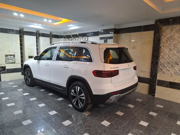 بنز، کلاس GLB