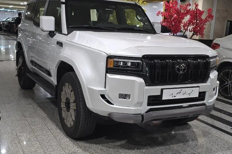 تویوتا  پرادو  چهار در