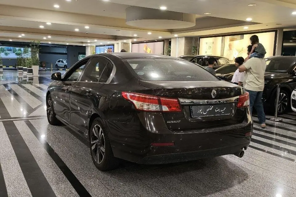 رنو،  سفران