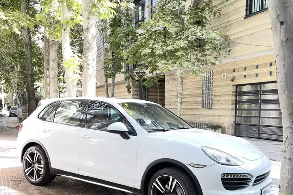 پورشه، کاین